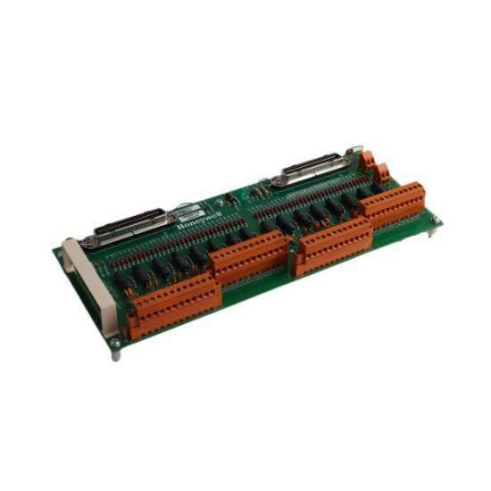 Honeywell 51305744-100 ADAPTER, SCSI CEN MALE