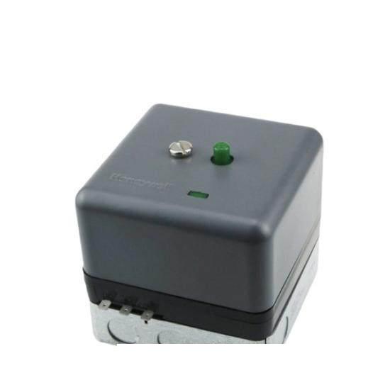 Honeywell RA890F1304 RA890G1245  Combustion Safety Controller